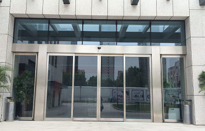 旋转门：提升商业空间档次的秘诀！